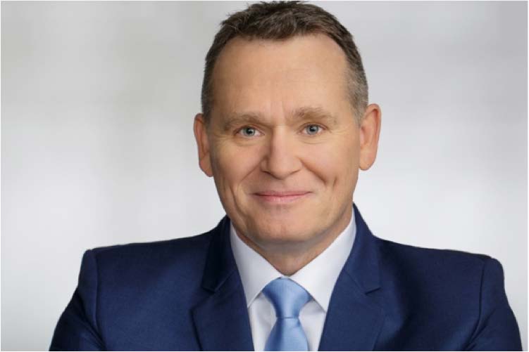 Holger Maul, CEO at Deskcenter AG